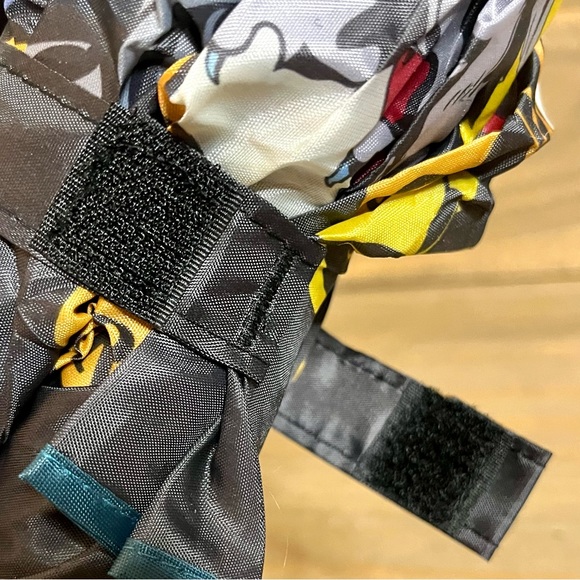 Lot of 2 Harry Potter Hogwarts House Crests Umbrella Grimauld Place Tote Bag NWT - Picture 10 of 16